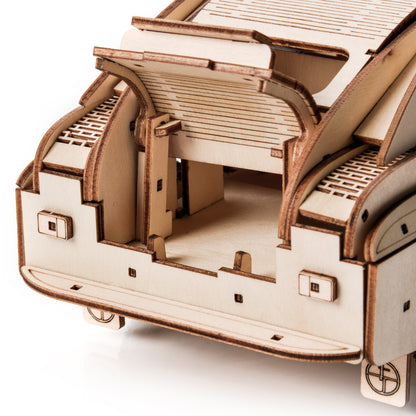 Drewniany model samochodu 3D – FSO Warszawa