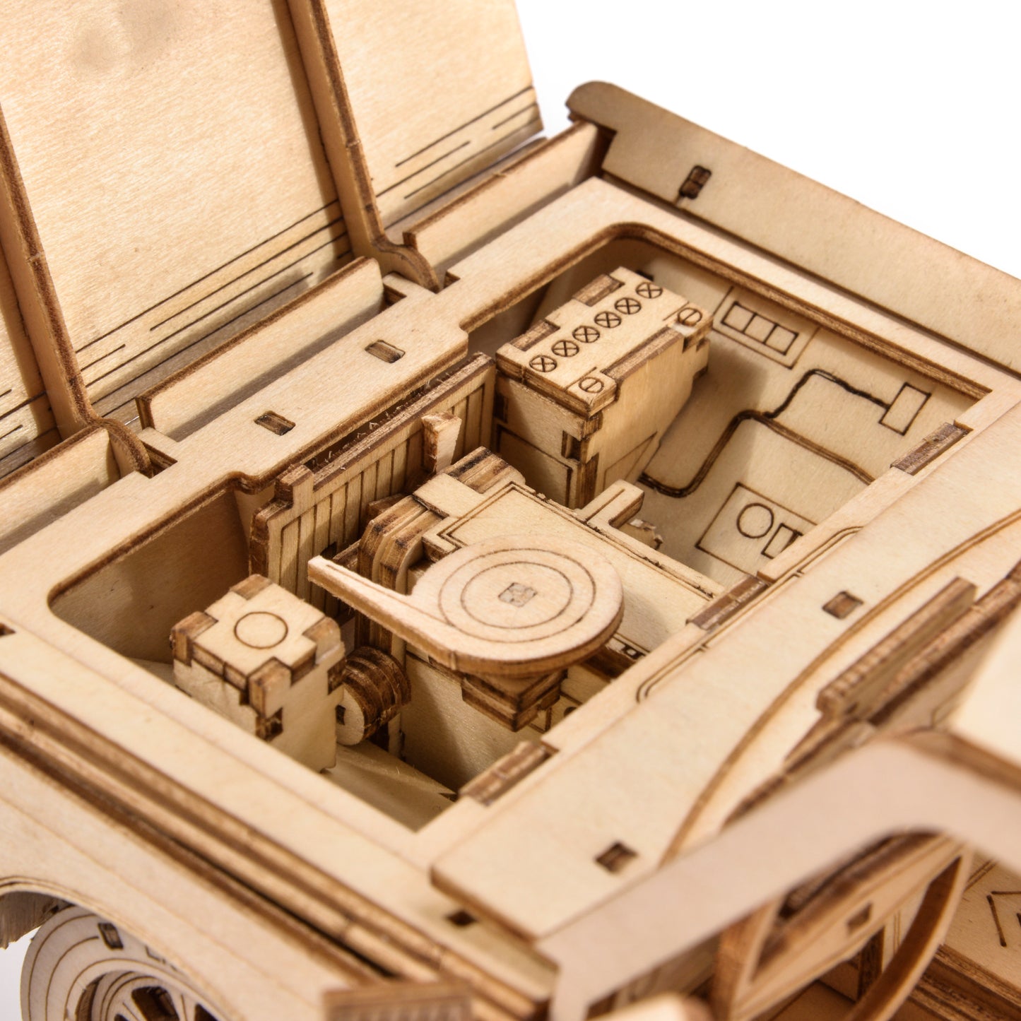 Drewniany model samochodu 3D – Fiat 125p