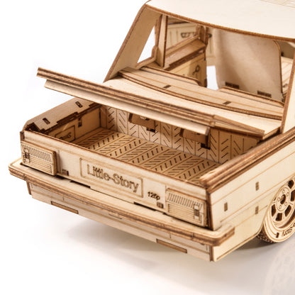 Drewniany model samochodu 3D – Fiat 125p